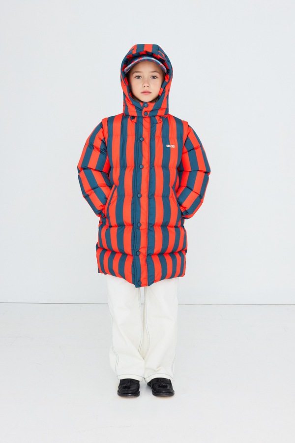 Стьобана куртка дитяча Tinycottons RED-BLUE STRIPES PADDED JACKET колір червоний