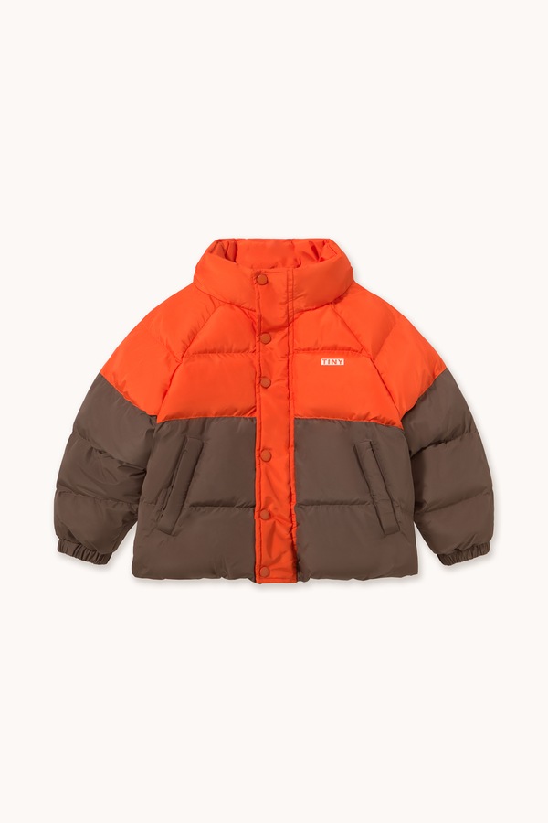 Стьобана куртка дитяча Tinycottons COLOR BLOCK SHORT PADDED JACKET колір червоний фото 2