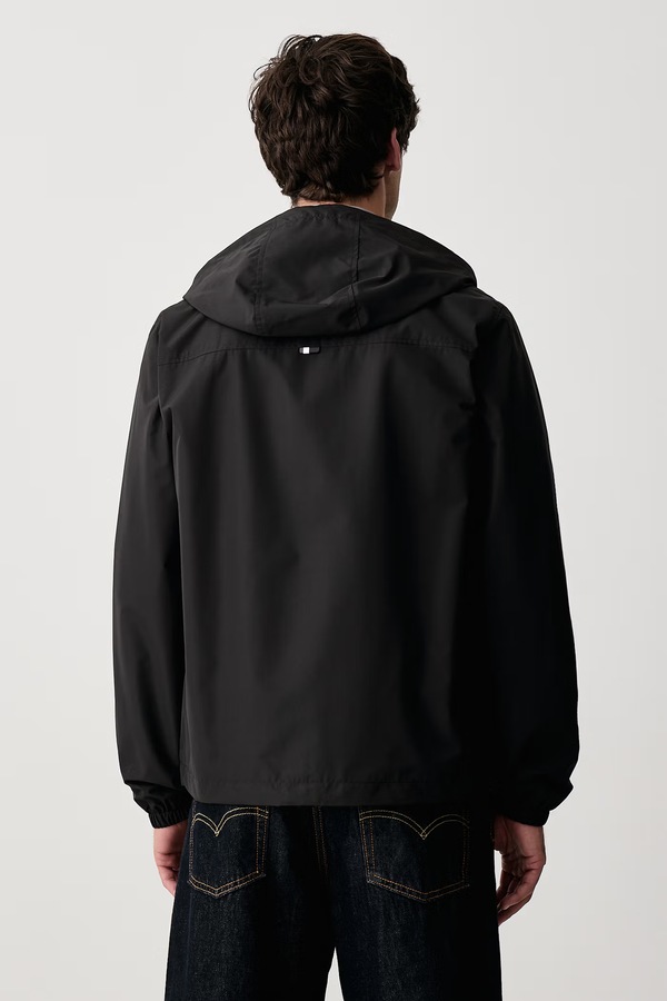 Демісезонна куртка чоловіча U.S. Polo Assn. Hooded Windbreaker колір чорний фото 3