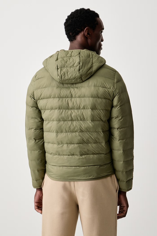 Стьобана куртка чоловіча Lacoste колір зелений фото 3