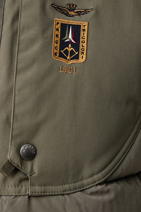 Стьобана куртка чоловіча Aeronautica Militare колір зелений фото 4