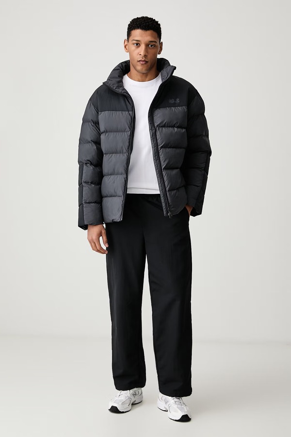 Стьобана куртка чоловіча Jack Wolfskin ICY HOLLOW колір сірий фото 2
