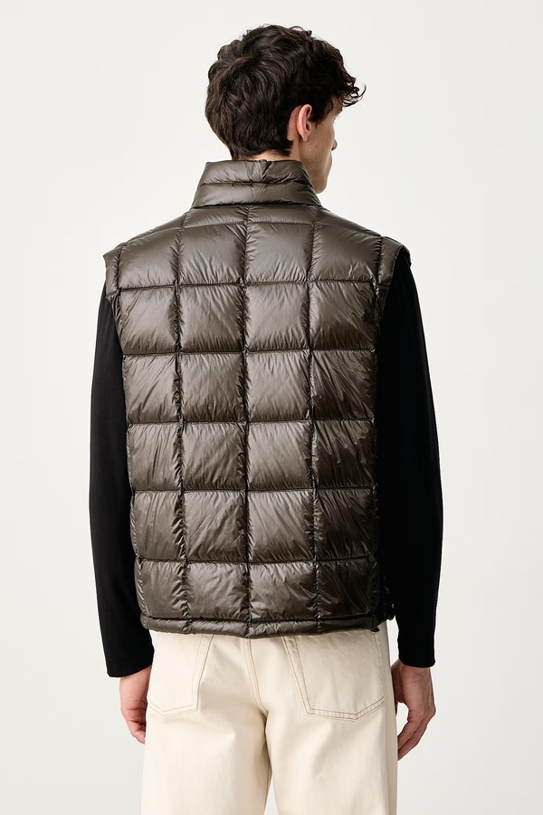 Безрукавка мужская Armani Exchange цвет зеленый фото 2
