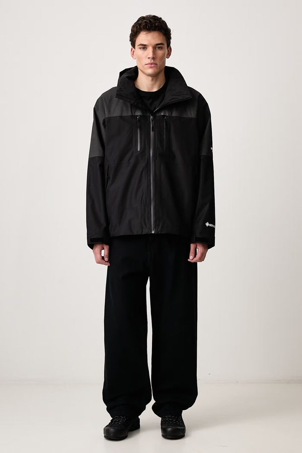 Трекінгова куртка чоловіча The North Face HKE DEVILS колір чорний фото 2