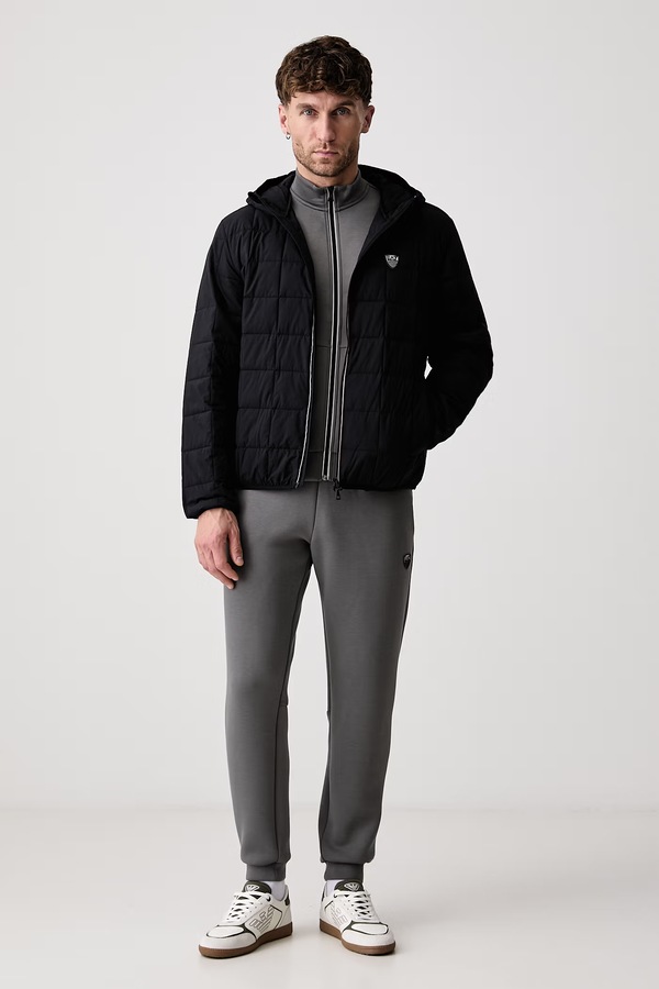 Стьобана куртка чоловіча EA7 Emporio Armani колір чорний фото 2