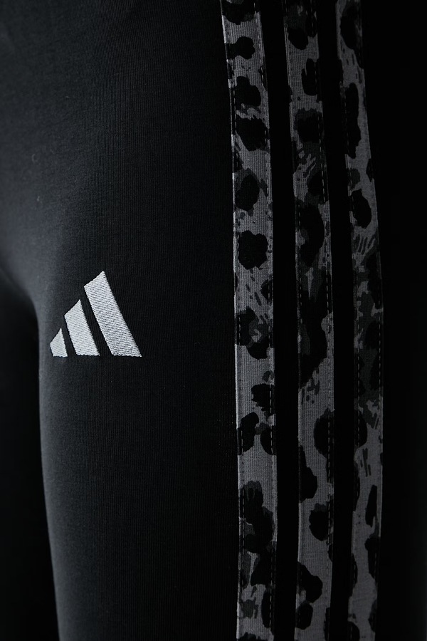 Легінси жіночі бавовняні з еластаном adidas Leopard Pack колір чорний фото 4