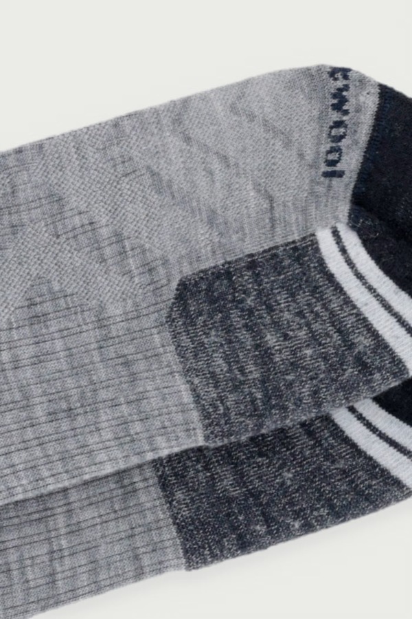 Спортивні шкарпетки чоловічі Smartwool колір сірий