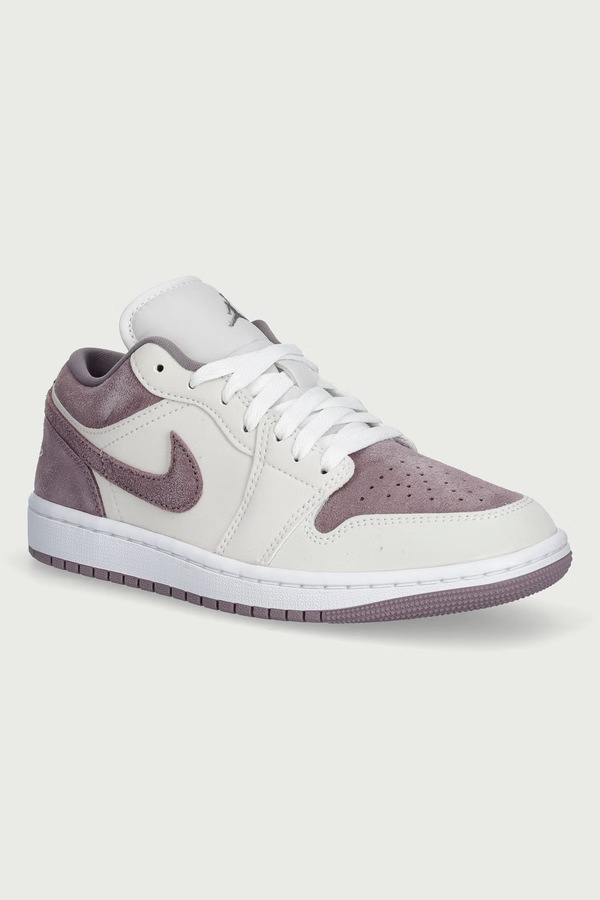 Air Jordan 1 Low кросівки жіночі колір фіолетовий