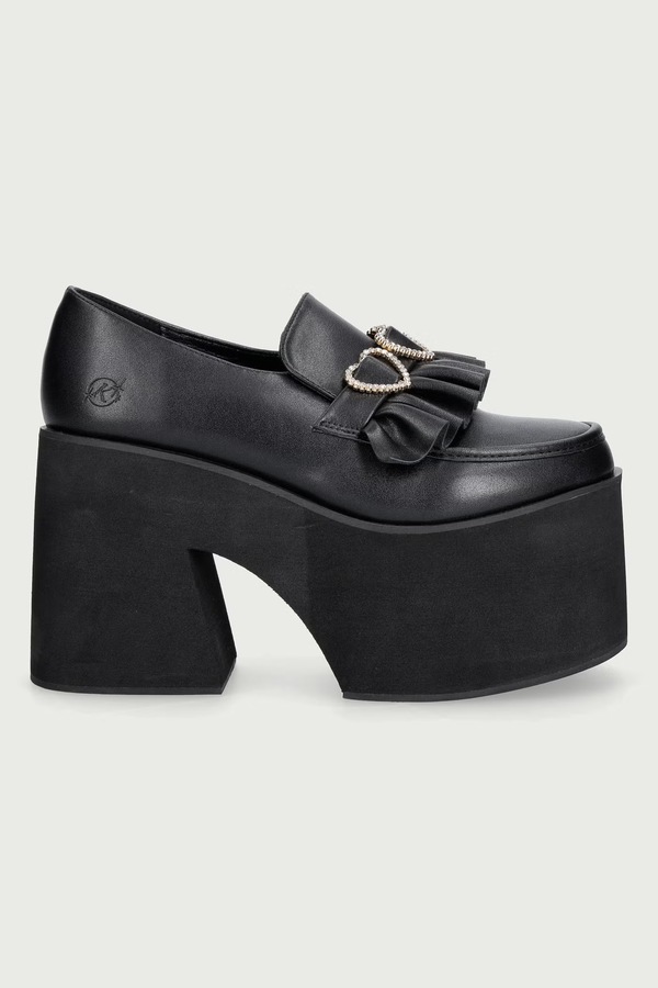 Мокасини на каблуку Koi Footwear Dark Delights Chunky Heart Shoes колір чорний