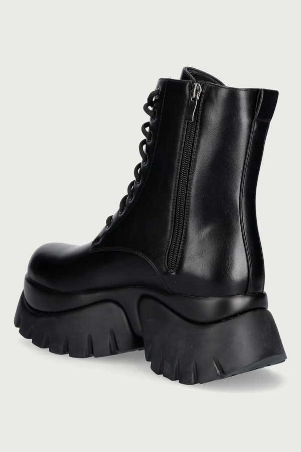 Воркери жіночі Koi Footwear Rancor Lace up Monster Boots колір чорний фото 2