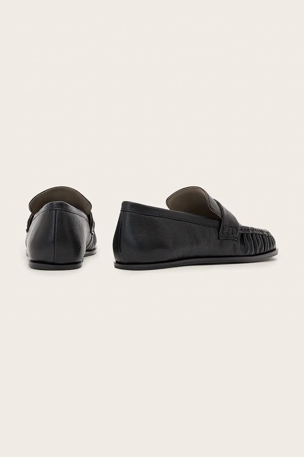 Лофери жіночі шкіряні AllSaints Julie Loafer колір чорний фото 2