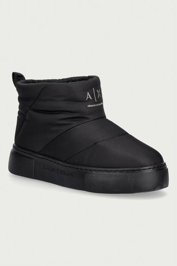 Снігові чоботи жіночі Armani Exchange колір чорний