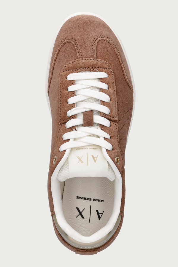 Кросівки жіночі замшеві Armani Exchange колір коричневий фото 4