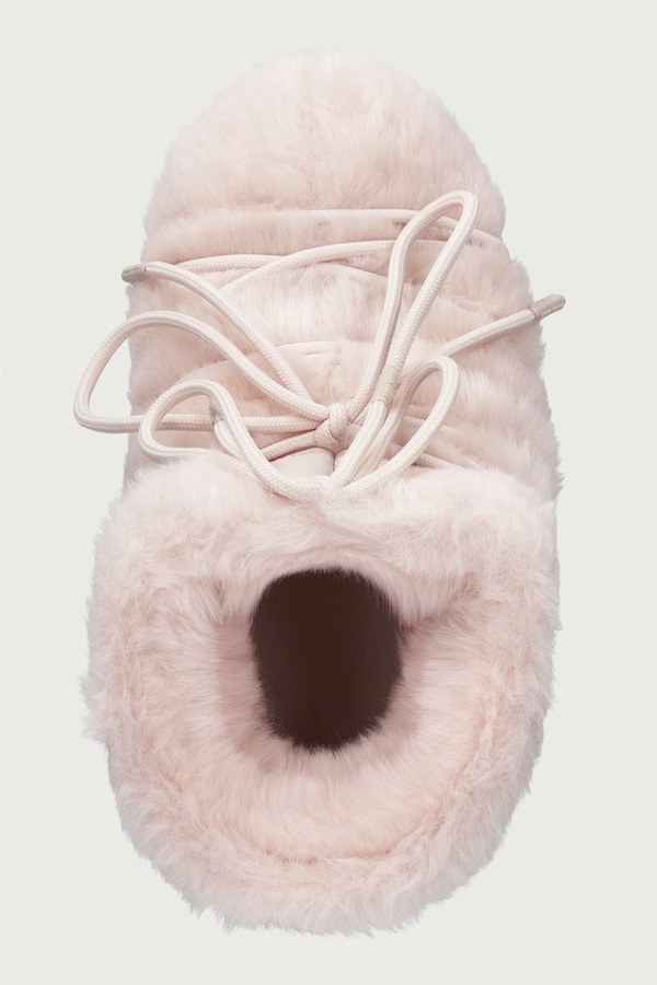 MB ICON LOW FAUX FUR снігові чоботи жіночі Moon Boot колір рожевий фото 4