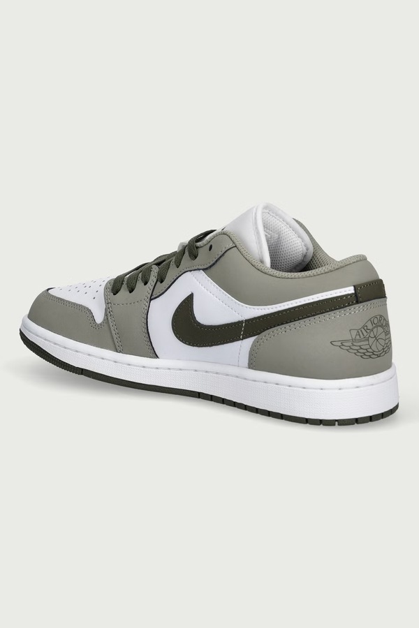 Air Jordan 1 Low кросівки чоловічі колір зелений фото 3