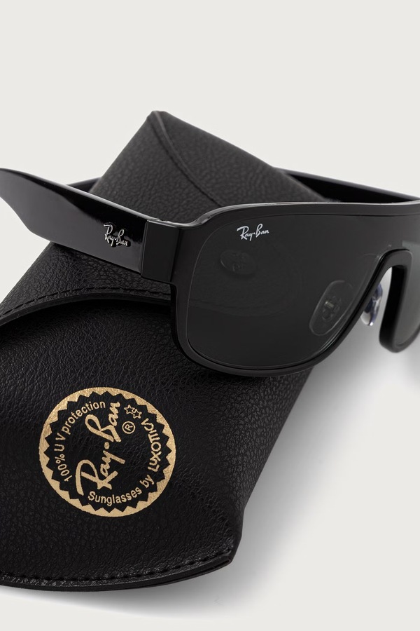 Сонцезахисні окуляри Ray-Ban колір чорний фото 3