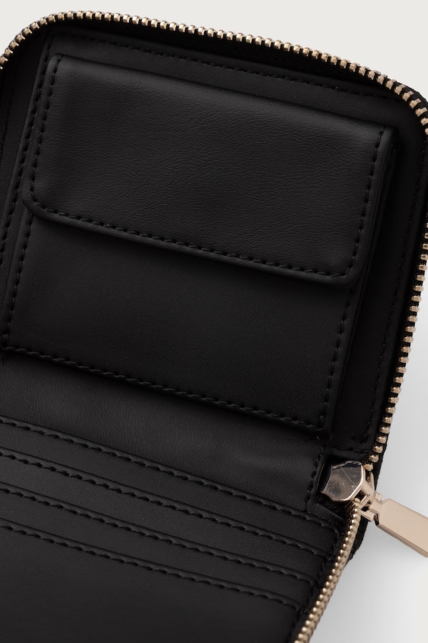 Кошелек женский из искусственной кожи Guess TAMARA цвет черный фото 2