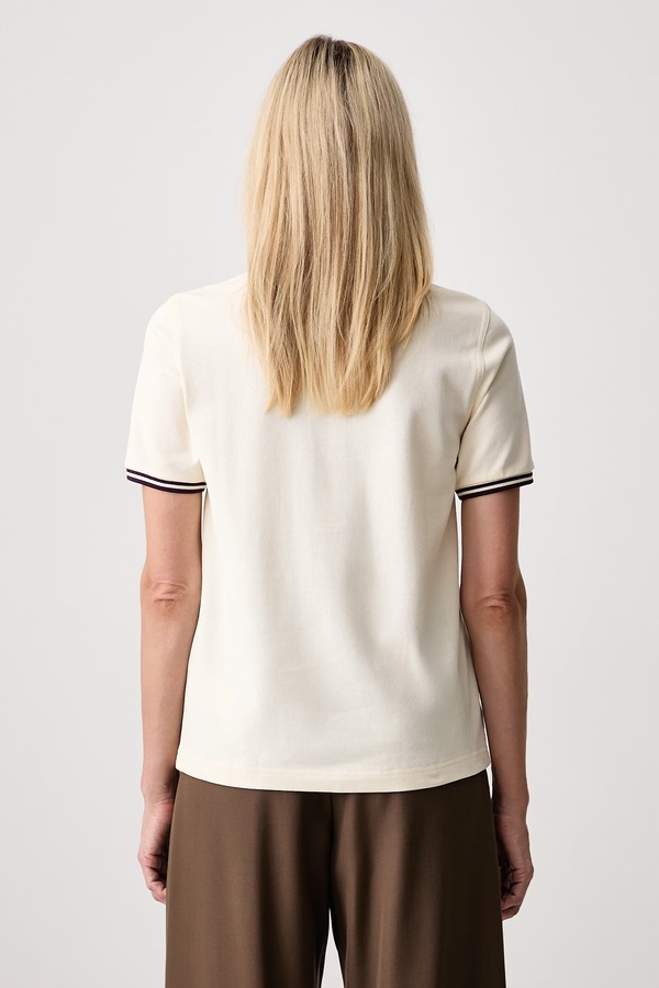 Поло жіноче бавовняне Fred Perry колір бежевий фото 2