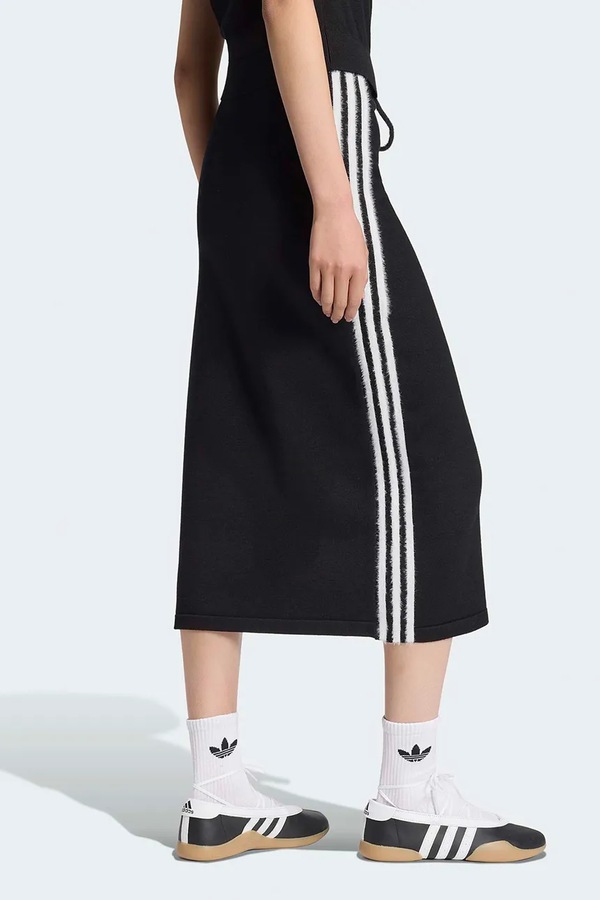 Спідниця з віскозою adidas Originals колір чорний