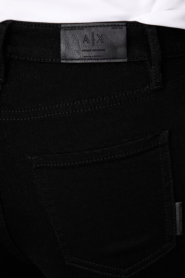 Джинси skinny жіночі Armani Exchange колір чорний фото 4