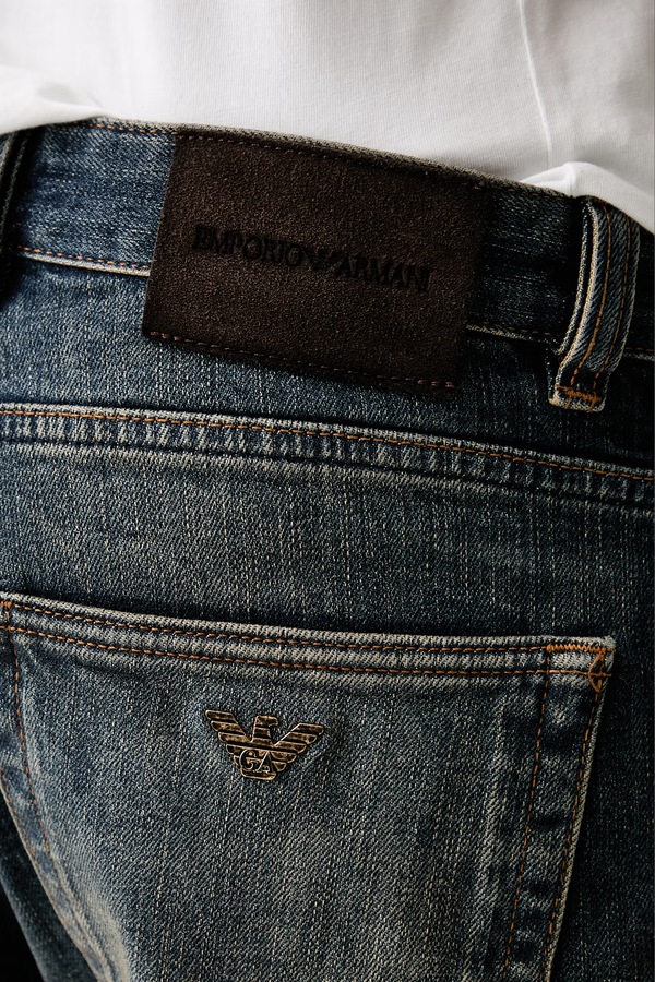 Джинси loose чоловічі Emporio Armani колір блакитний фото 4