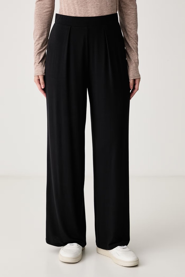 Штани loungwear жіночі з модалем Triumph Aura Spotlight колір чорний