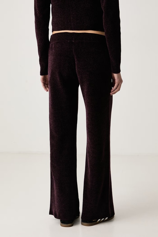 Спортивні штани жіночі Juicy Couture JAMA KNIT OG STRAIGHT колір бордовий фото 3