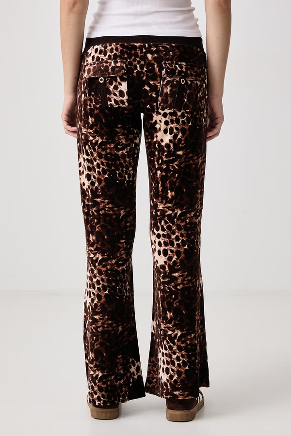 Спортивні штани жіночі Juicy Couture ABSTRACT ANIMAL CAISA колір коричневий фото 3