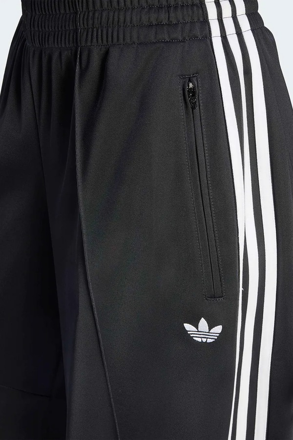 Штани жіночі adidas Originals Firebird Barrel колір чорний фото 4