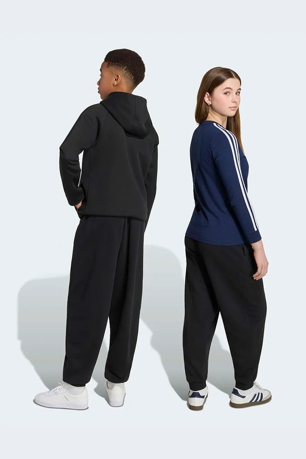 Спортивні штани дитячі з бавовною adidas Originals колір чорний фото 2