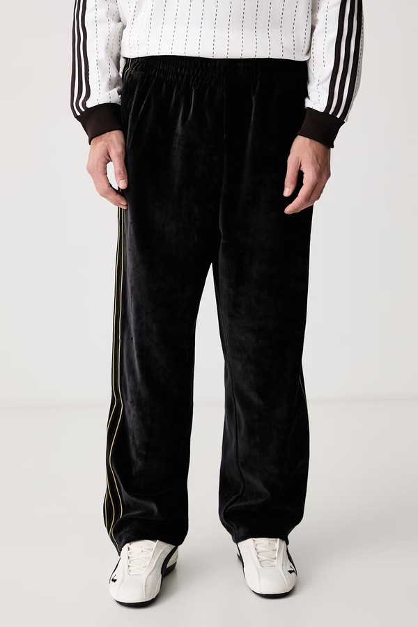 Спортивні штани чоловічі з бавовною adidas Originals Firebird Velour колір чорний