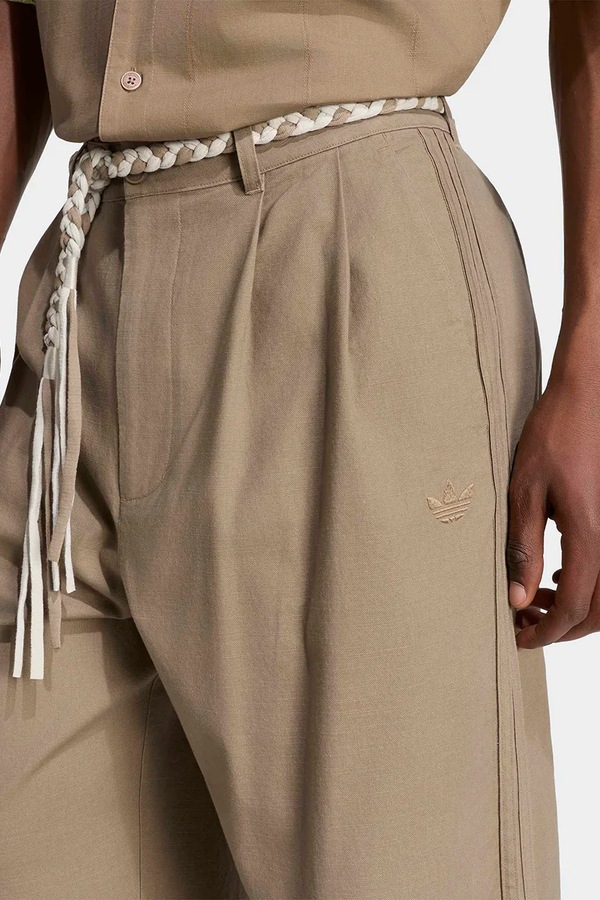 Штани straight чоловічі бавовняні adidas Originals Resort колір коричневий фото 4