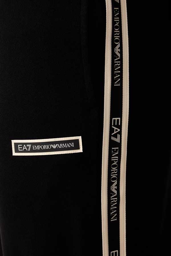 Спортивні штани чоловічі з бавовною EA7 Emporio Armani колір чорний фото 4