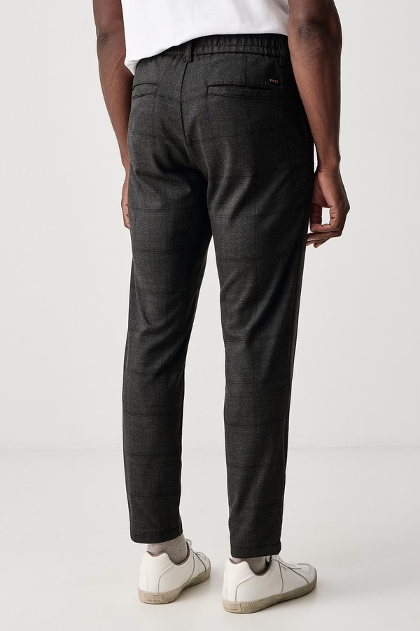 Штани чоловічі з віскозою BOSS Orange Chino-Tapered-DS-10 колір чорний фото 3