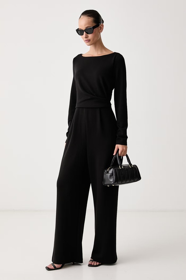 Комбінезон жіночий DKNY колір чорний фото 2