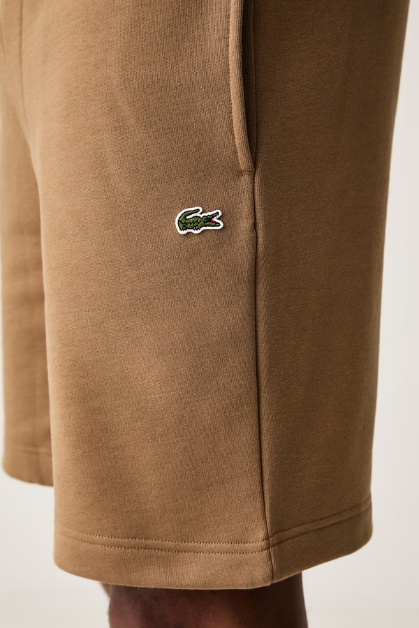 Трикотажні шорти чоловічі з бавовною Lacoste колір бежевий фото 4