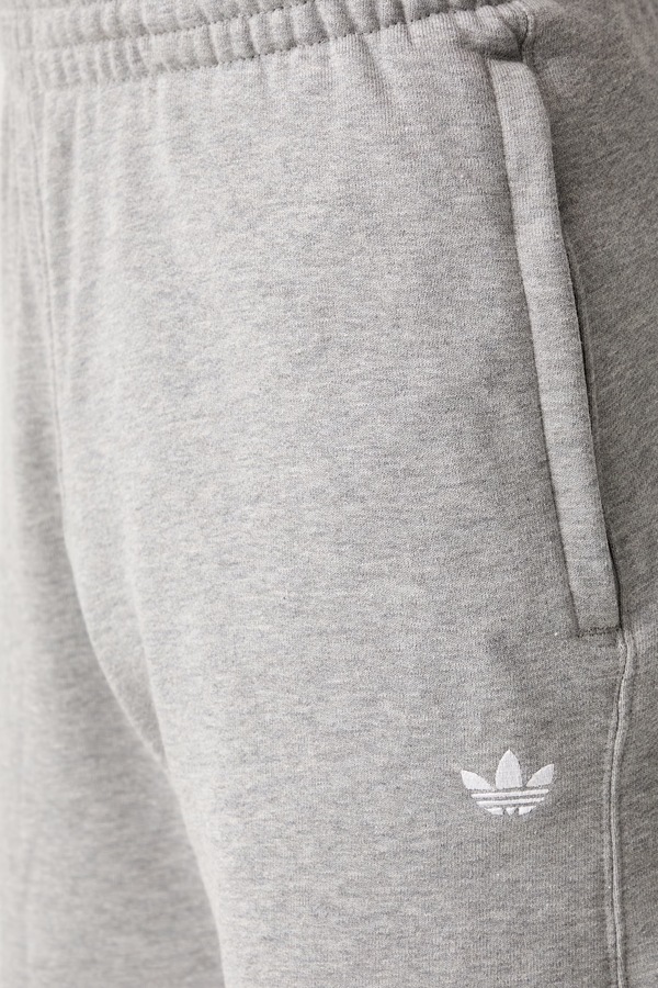 Трикотажні шорти чоловічі бавовняні adidas Originals Essentials колір сірий фото 4