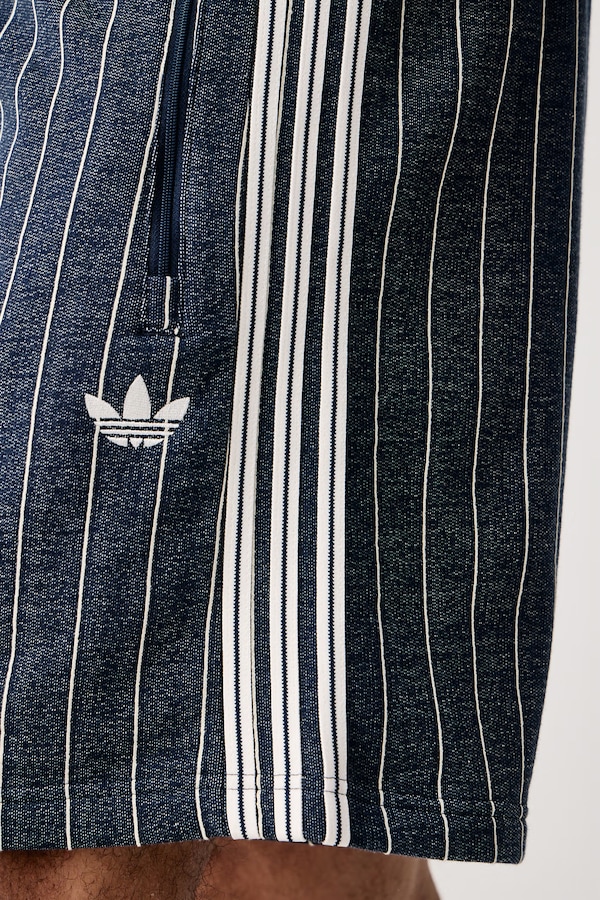 Трикотажні шорти чоловічі з бавовною adidas Originals колір блакитний фото 4