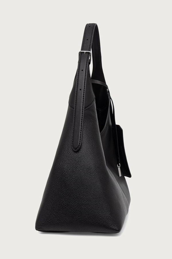 Сумка-шопер женская кожаная MARC JACOBS THE BELTED SACK цвет черный