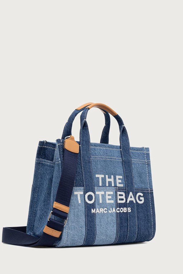 Сумка крос-боді жіноча джинсова MARC JACOBS THE MEDIUM TOTE колір блакитний