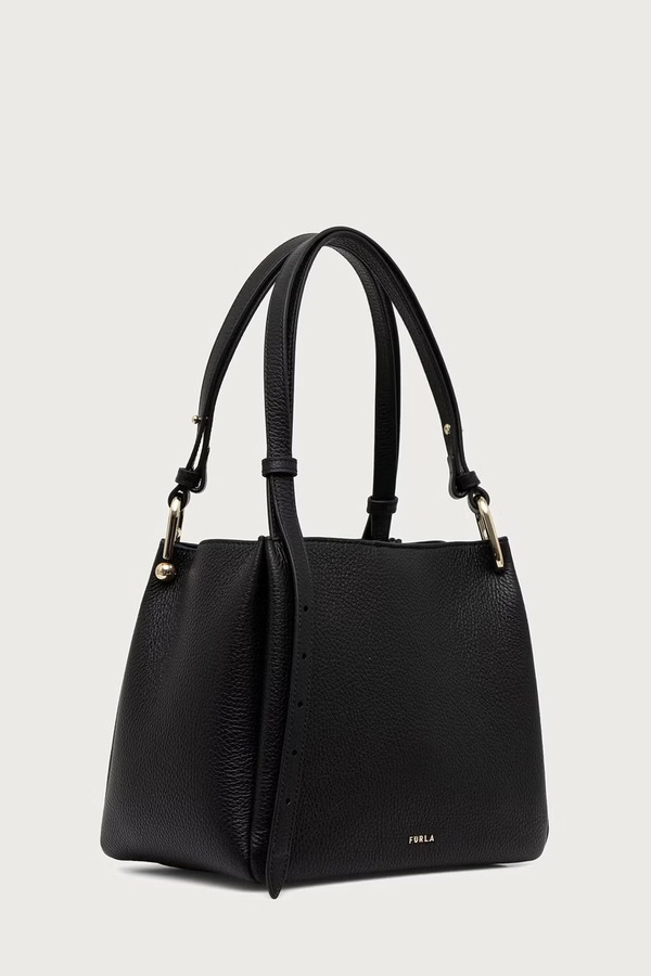 Сумка-шопер жіноча шкіряна Furla Nuvola M Tote колір чорний