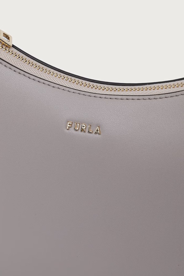 Сумочка hobo жіноча шкіряна Furla Margot S колір бежевий фото 4