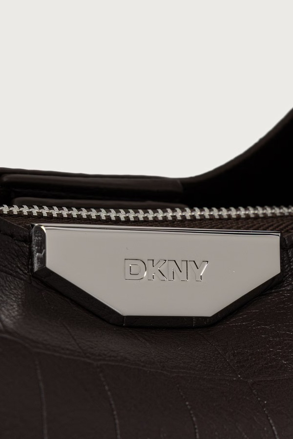 Сумочка жіноча зі штучної шкіри DKNY колір коричневий фото 4
