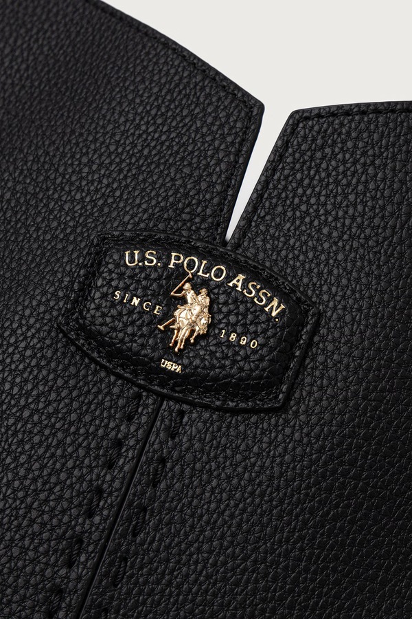 Сумка крос-боді жіноча U.S. Polo Assn. CHESTNUT колір чорний фото 3