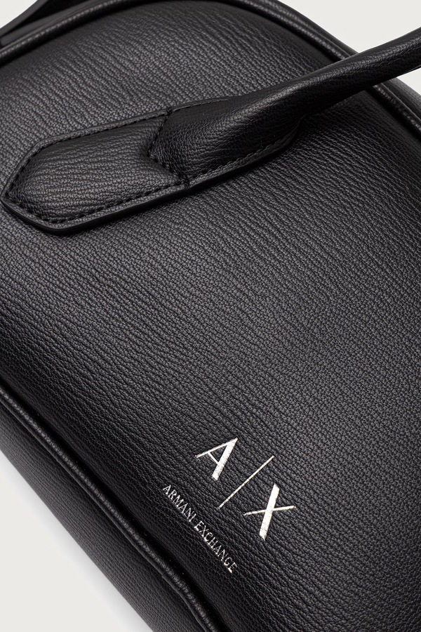 Сумка крос-боді жіноча зі штучної шкіри Armani Exchange колір чорний фото 4