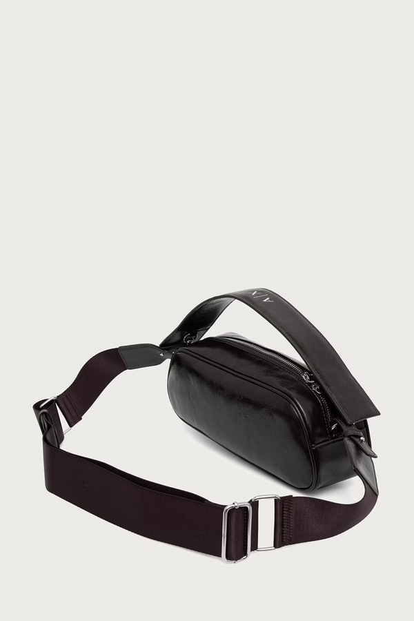 Сумка кросс-боди женская из искусственной кожи Armani Exchange цвет коричневый фото 2