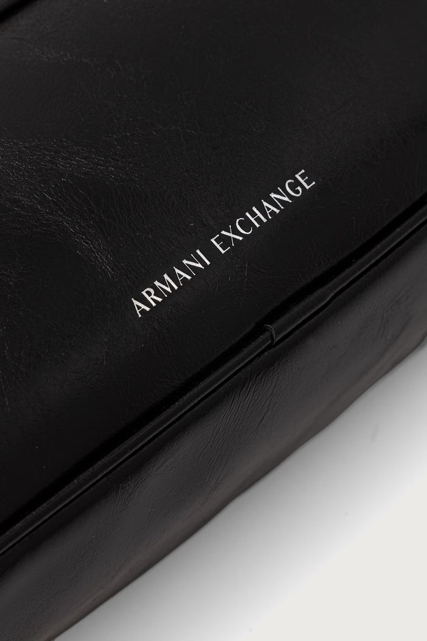 Сумка крос-боді жіноча зі штучної шкіри Armani Exchange колір чорний фото 4