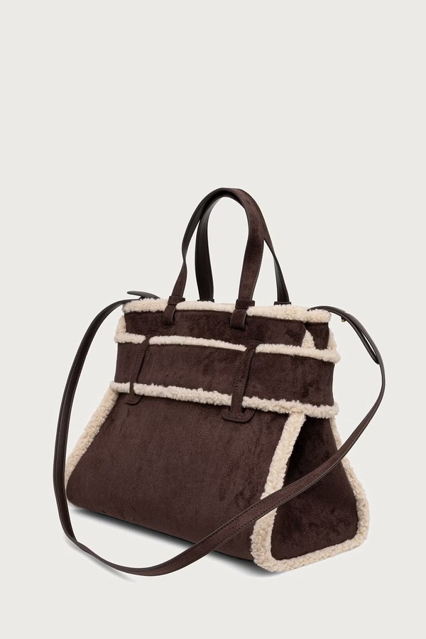 Сумка кросс-боди женская из имитации замши Armani Exchange цвет коричневый фото 2