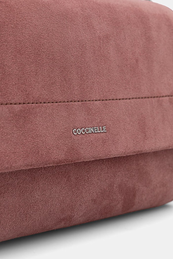 Сумка крос-боді жіноча замшева Coccinelle колір рожевий фото 4