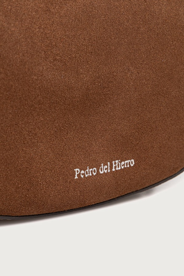 Сумка крос-боді жіноча замшева Pedro del Hierro колір коричневий фото 4